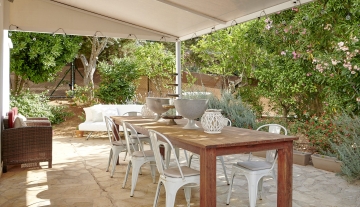 Resa Estates Ibiza for sale te koop Casa Rui Tourist license sta Eularia exterior dining area.jpg